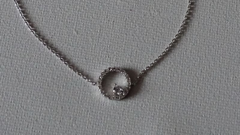 detail du bracelet Dona