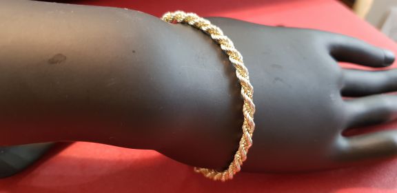 detail du bracelet Dona