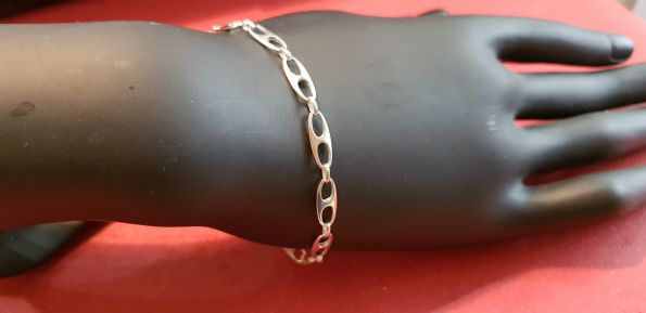 detail du bracelet Dona