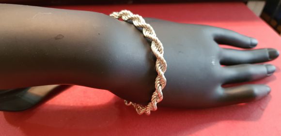 detail du bracelet Dona