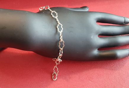 detail du bracelet Dona